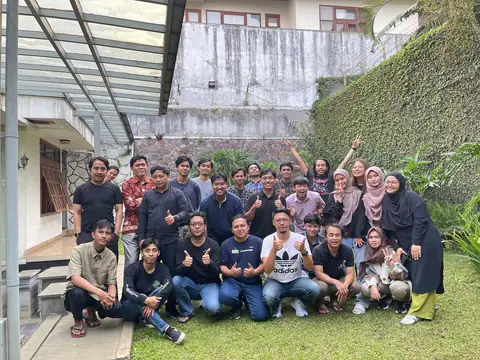 Kegiatan tim DHealth 7
