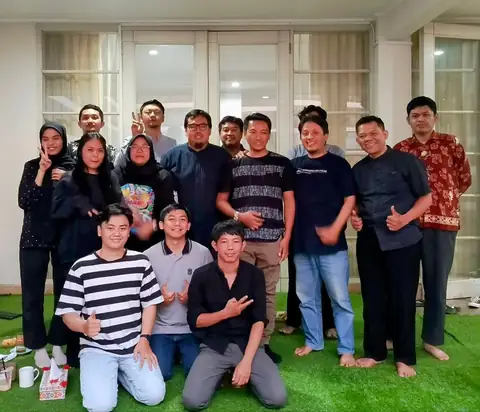 Suasana kerja tim DHealth 1