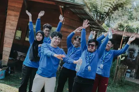 Kegiatan tim DHealth 24